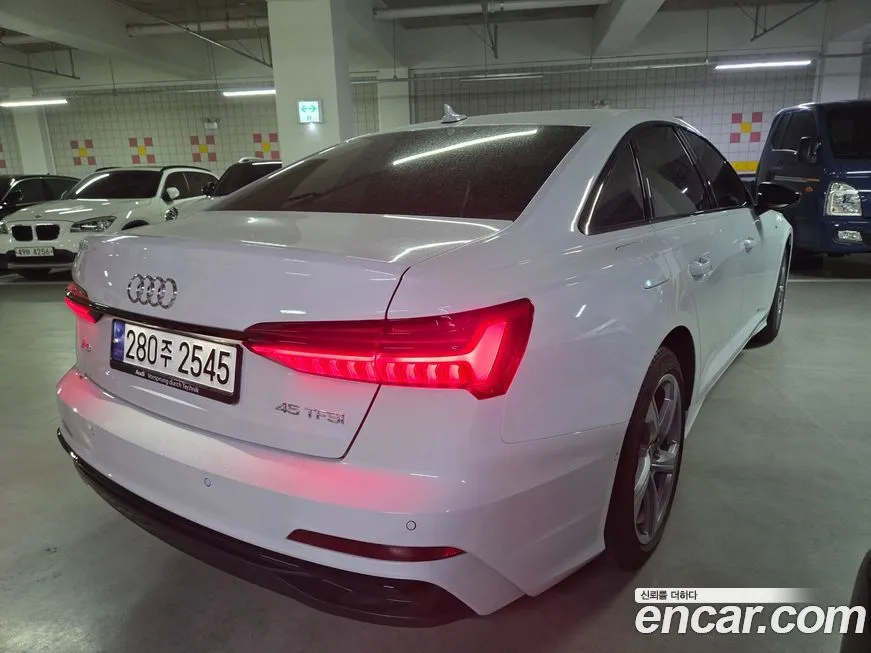 Audi A6 — фото 2