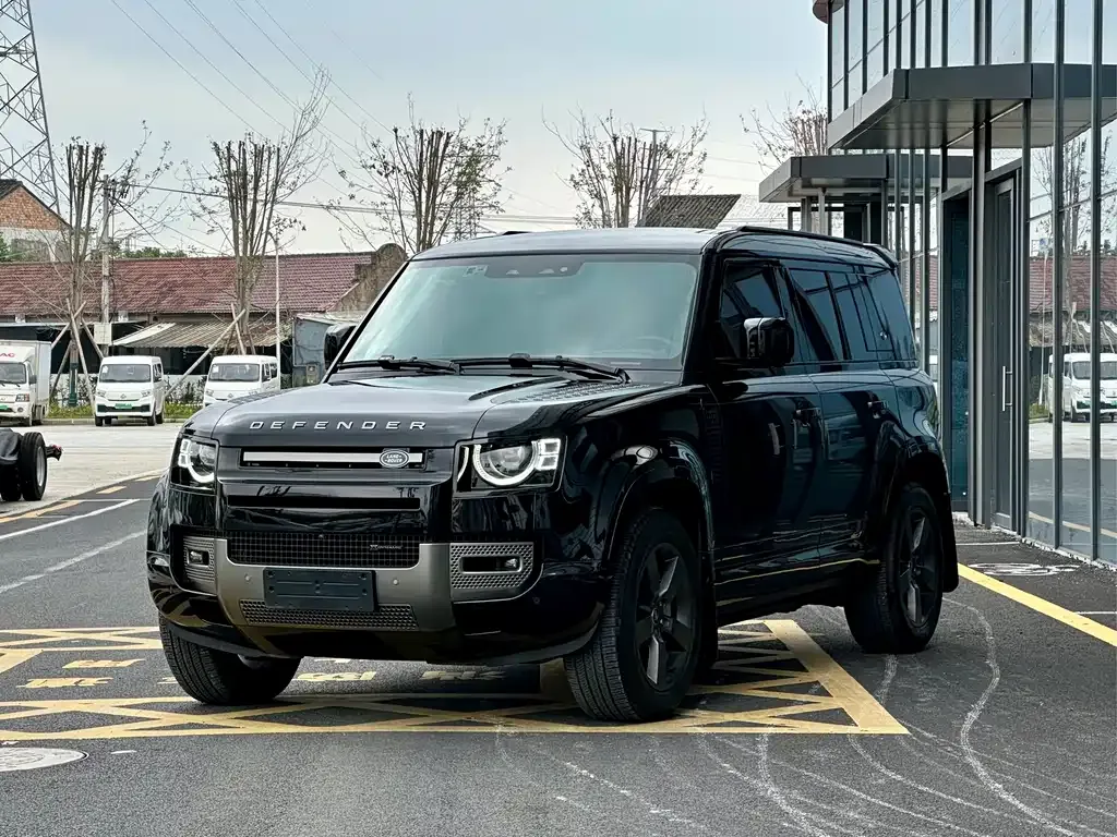 Land Rover Defender — фото 1