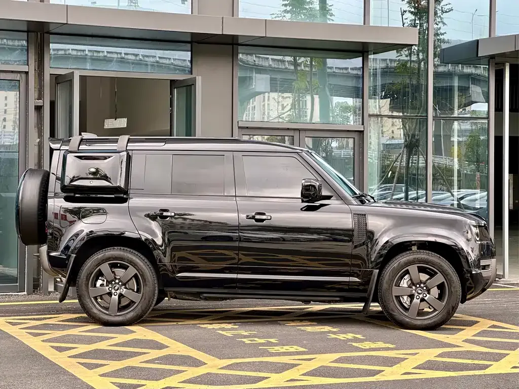 Land Rover Defender — фото 4