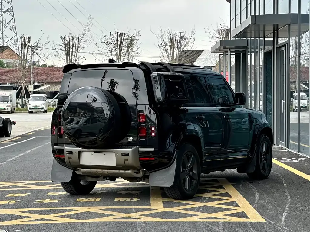 Land Rover Defender — фото 5