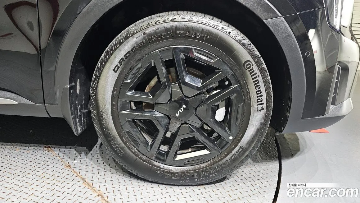 Kia Sorento — фото 5