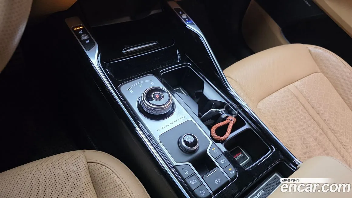 Kia Sorento — фото 9