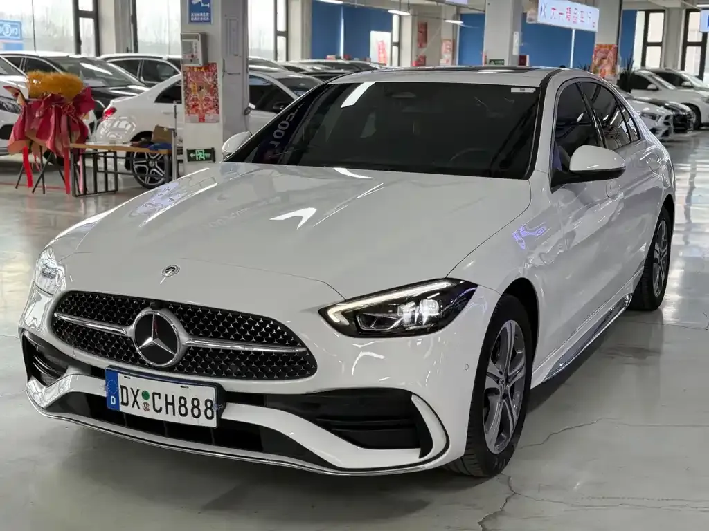 Mercedes-Benz C-Class — фото 1