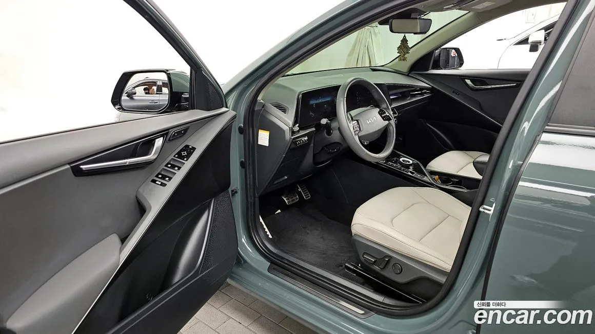 Kia Niro — фото 10
