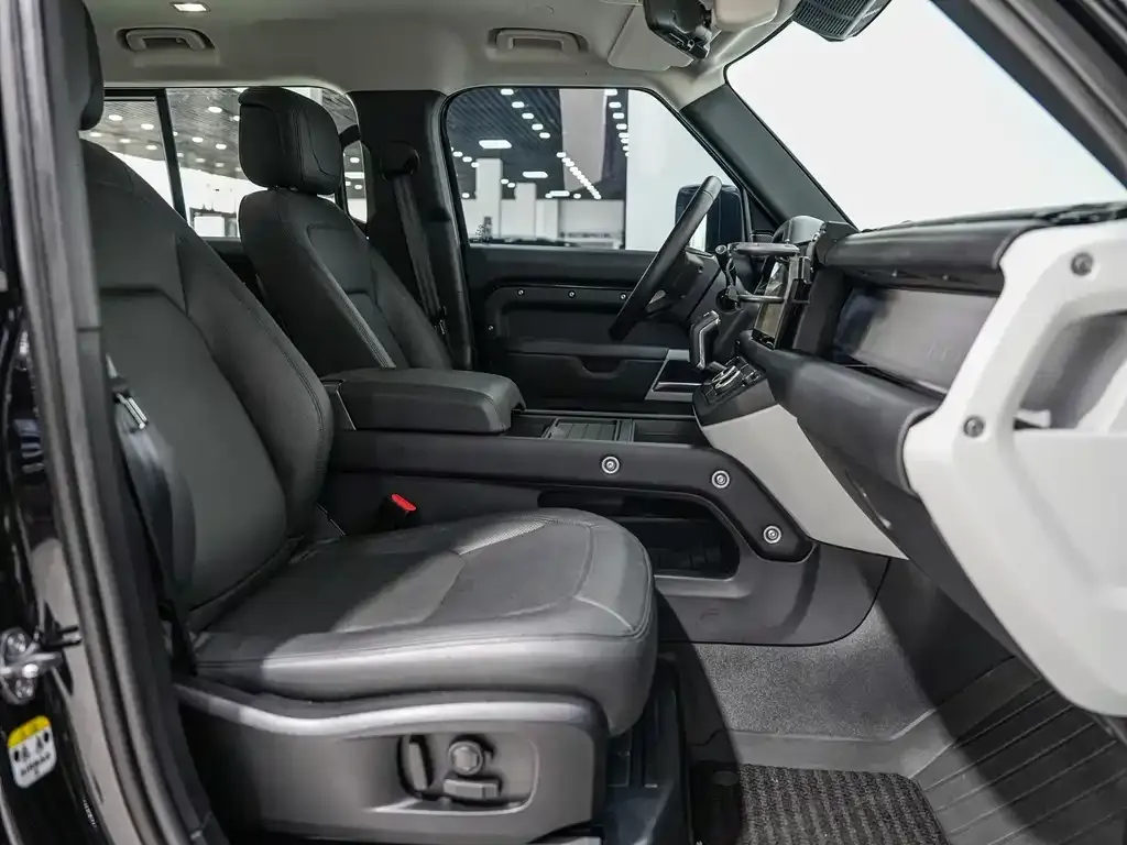 Land Rover Defender — фото 10