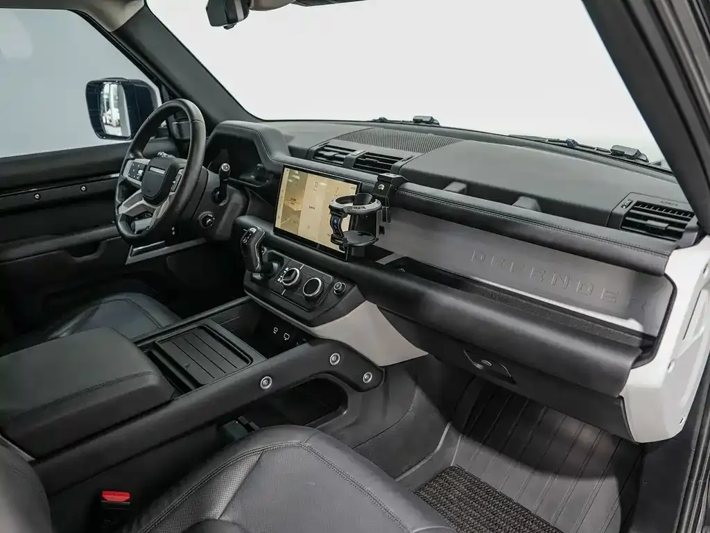 Land Rover Defender — фото 9
