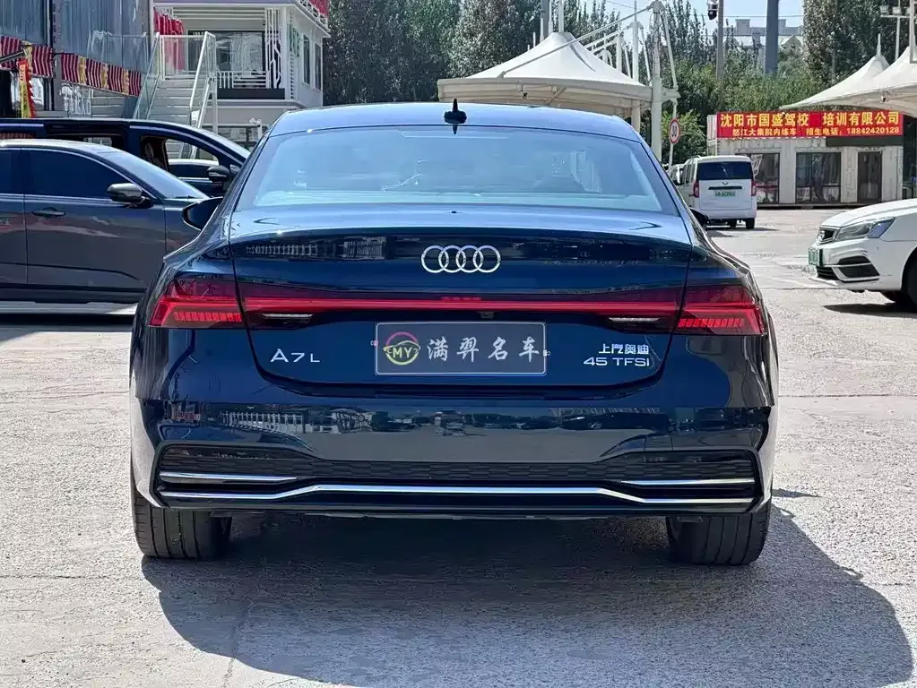 Audi A7L — фото 4