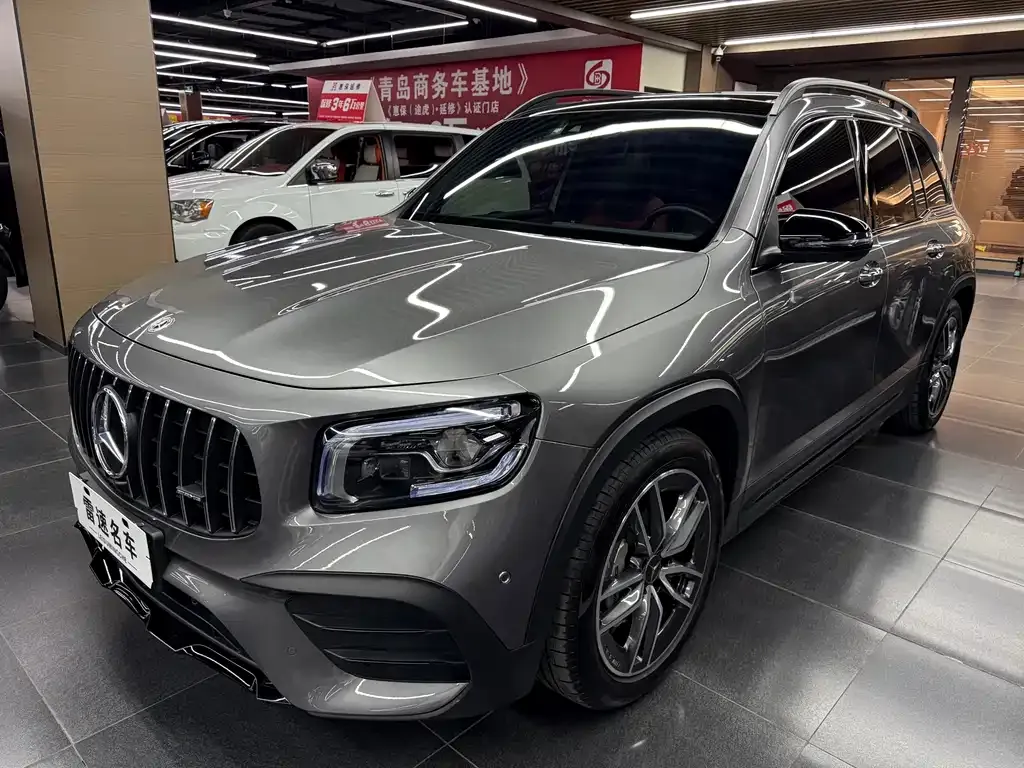 Mercedes-Benz GLB AMG — фото 1
