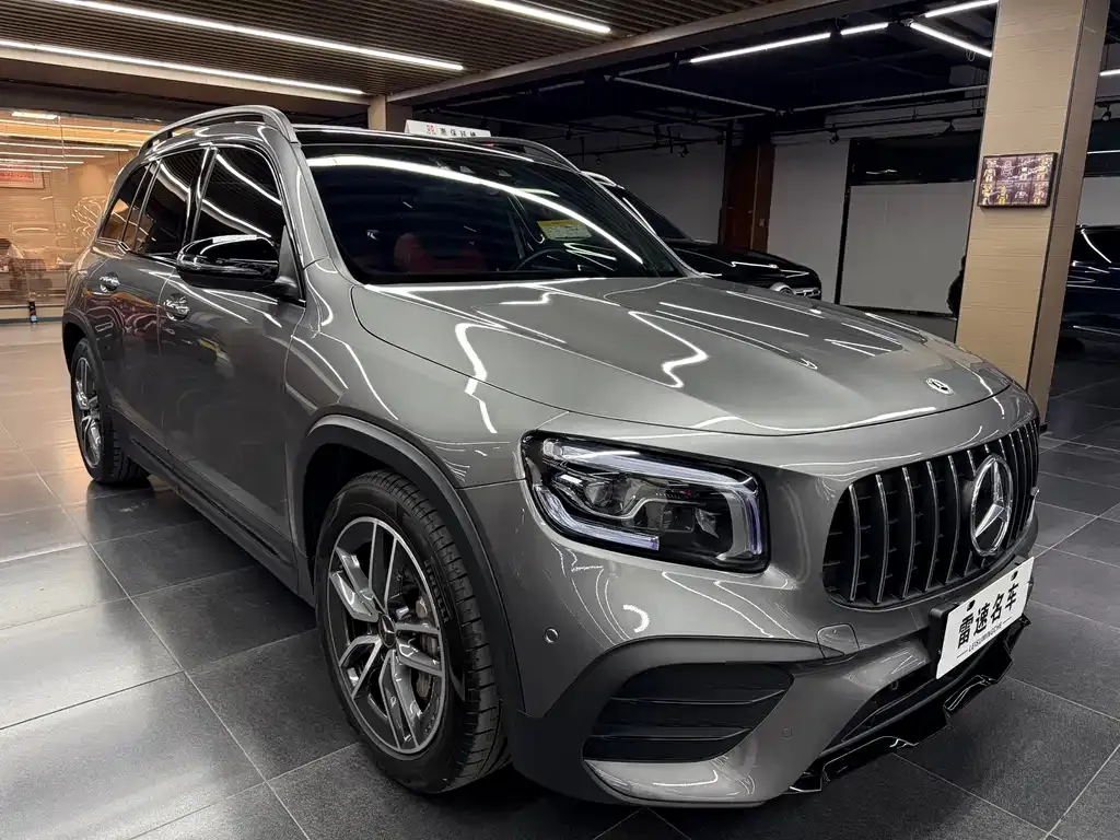 Mercedes-Benz GLB AMG — фото 3