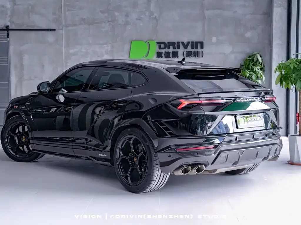 Lamborghini Urus — фото 2