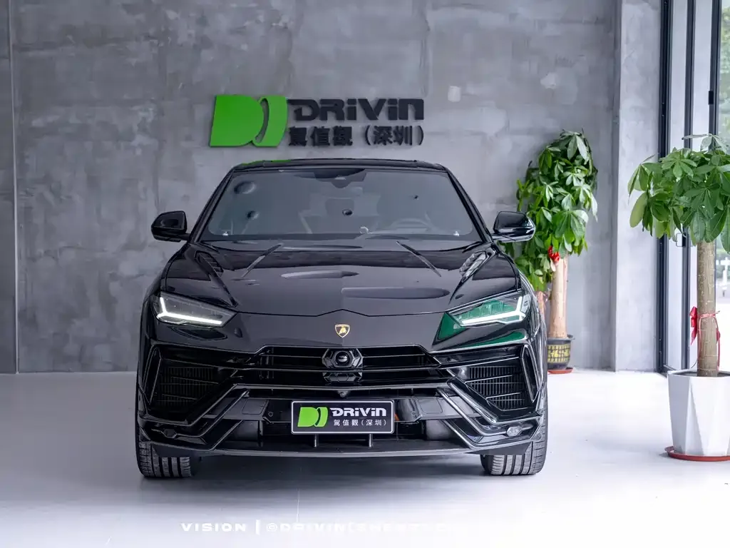 Lamborghini Urus — фото 3