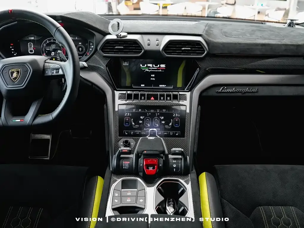 Lamborghini Urus — фото 9