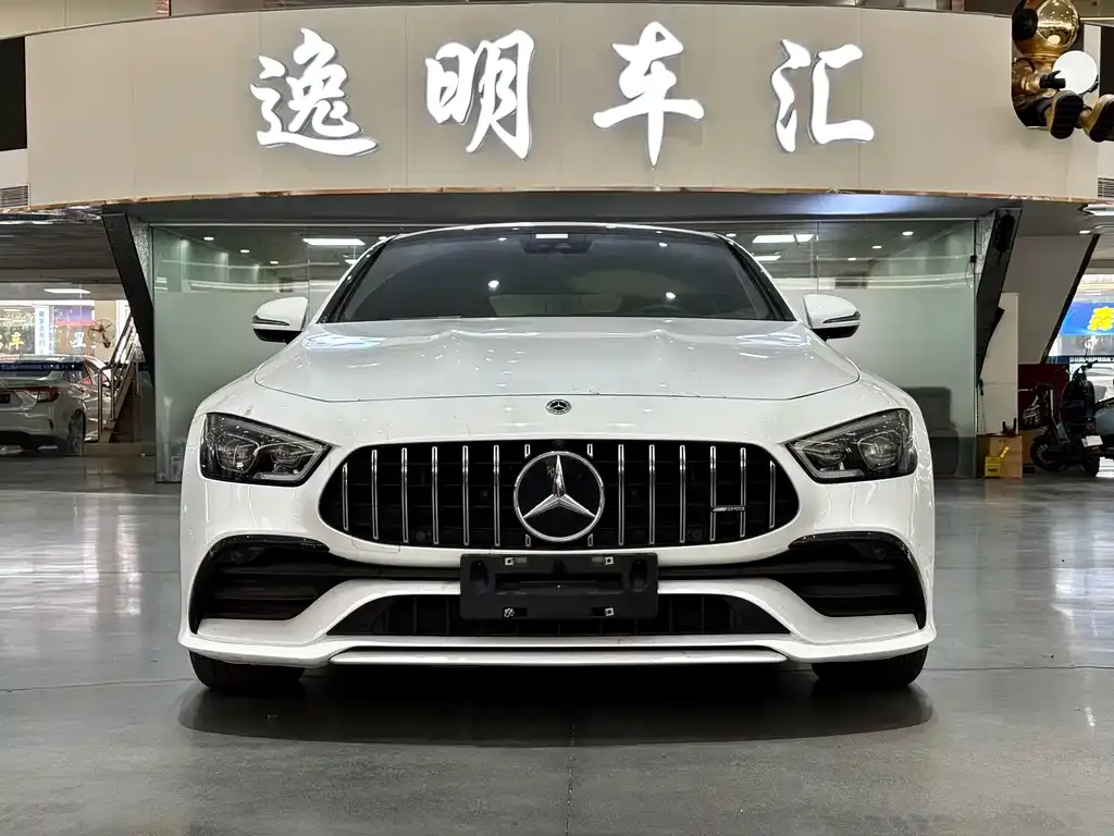 Mercedes-Benz AMG GT — фото 1