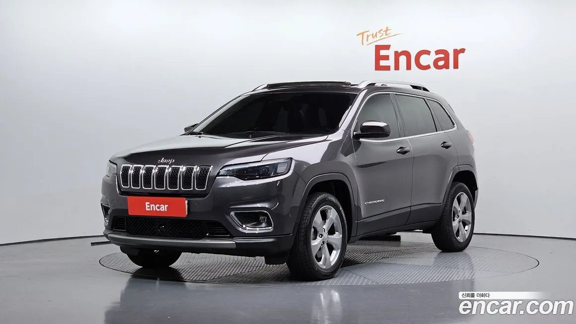 Jeep Cherokee — фото 1