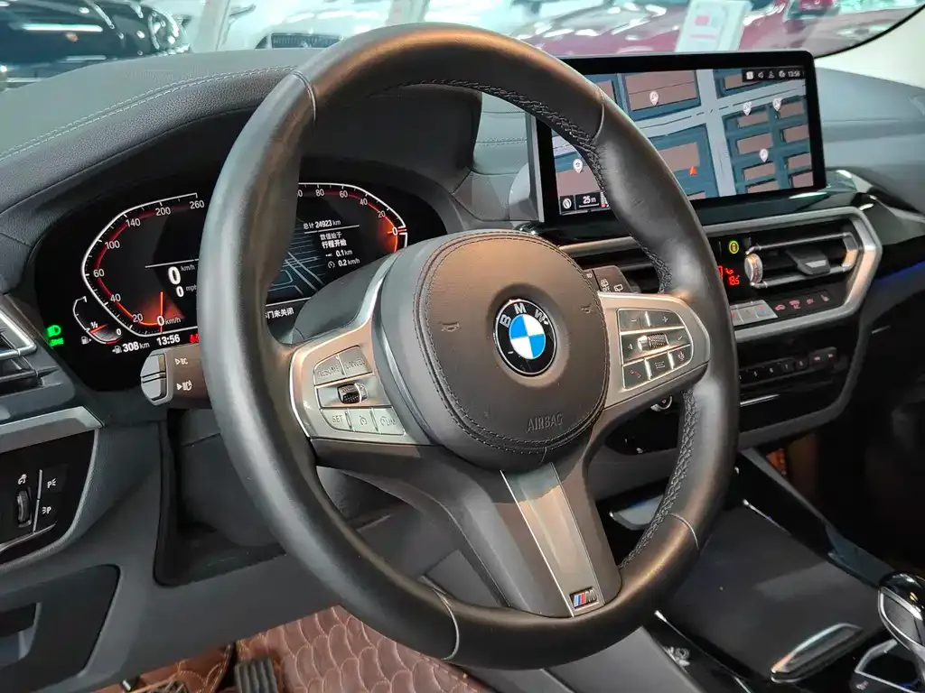 BMW X3 — фото 7