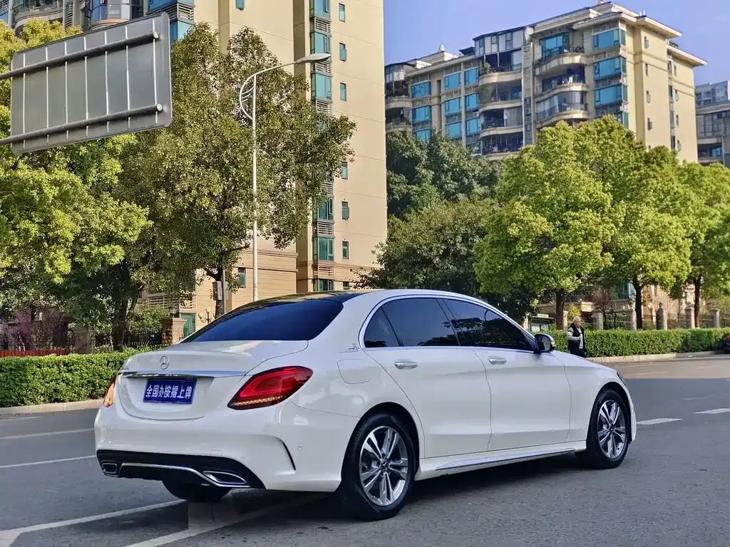 Mercedes-Benz C-Class — фото 9