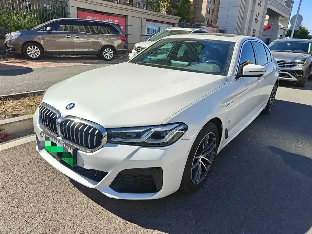 BMW 5 Series New Energy — фото 1