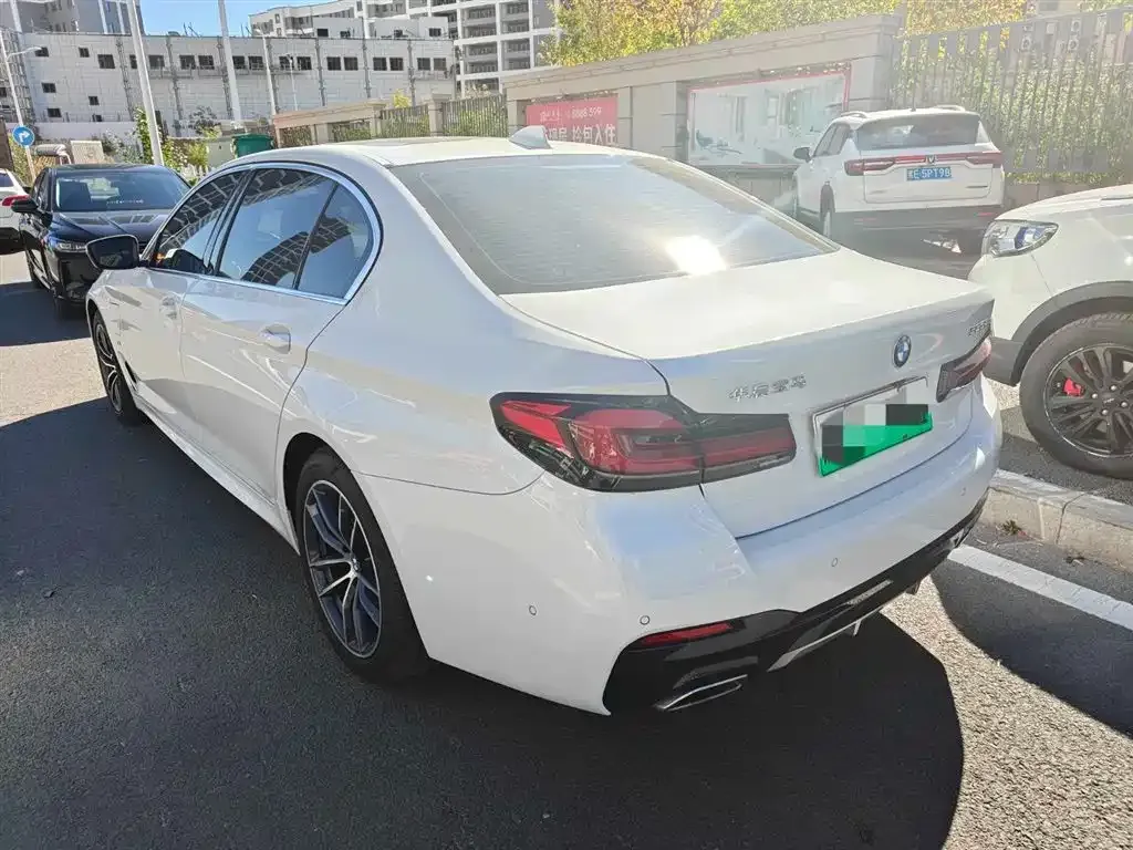 BMW 5 Series New Energy — фото 4