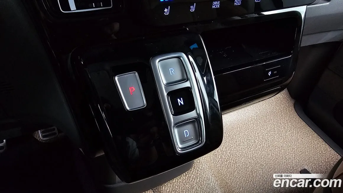 Hyundai Staria — фото 9