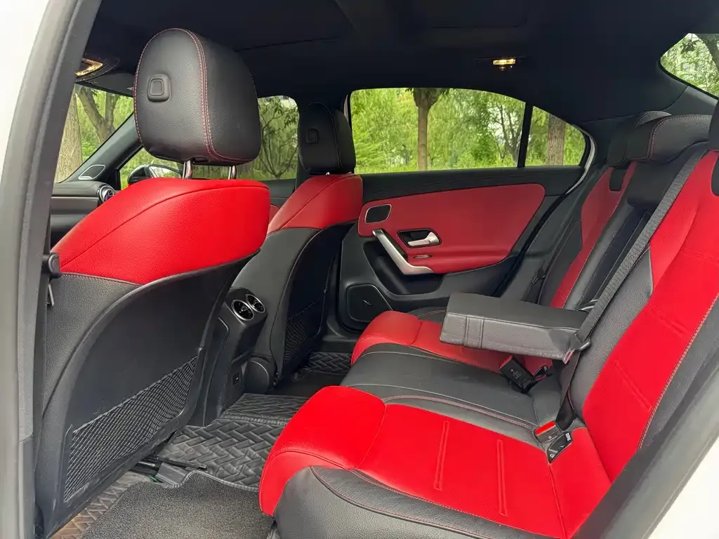 Mercedes-Benz A-Class AMG — фото 8