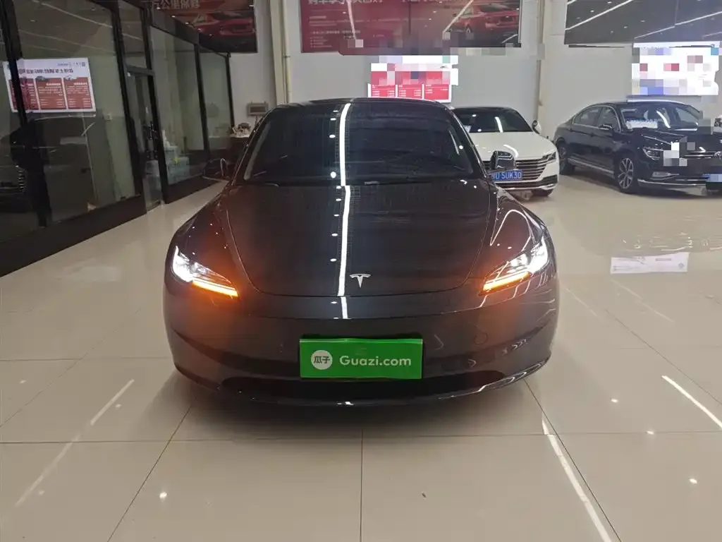 Tesla Model 3 — фото 3