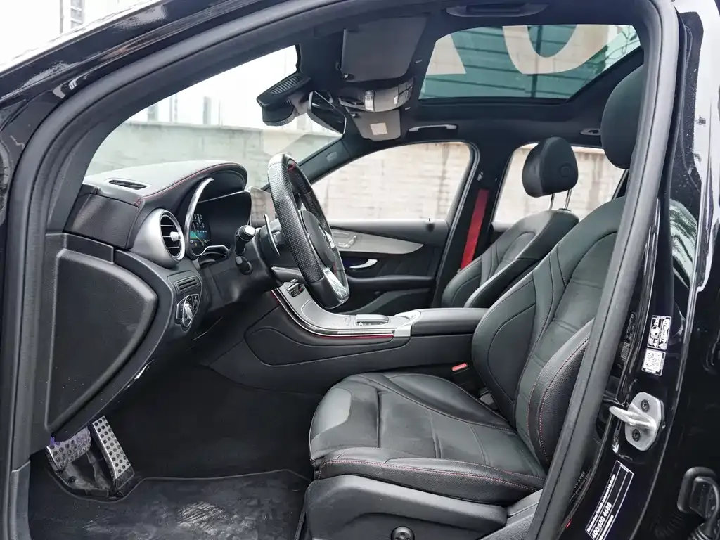 Mercedes-Benz GLC AMG — фото 10