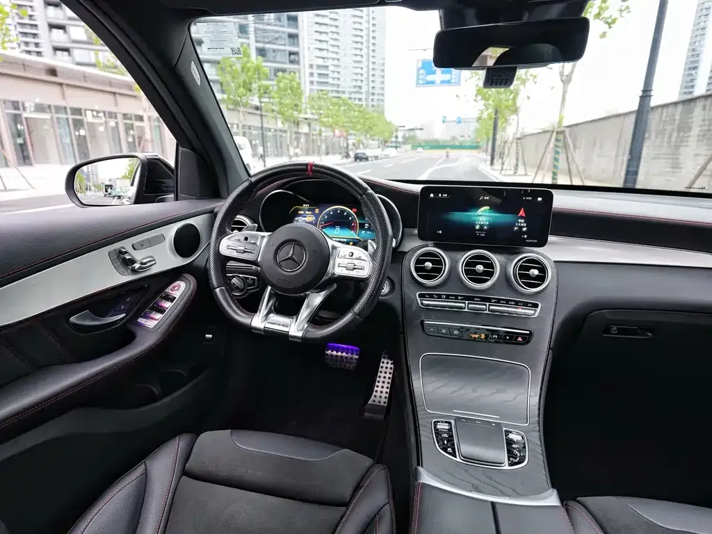 Mercedes-Benz GLC AMG — фото 6