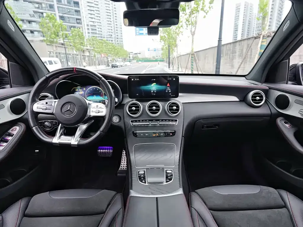 Mercedes-Benz GLC AMG — фото 7