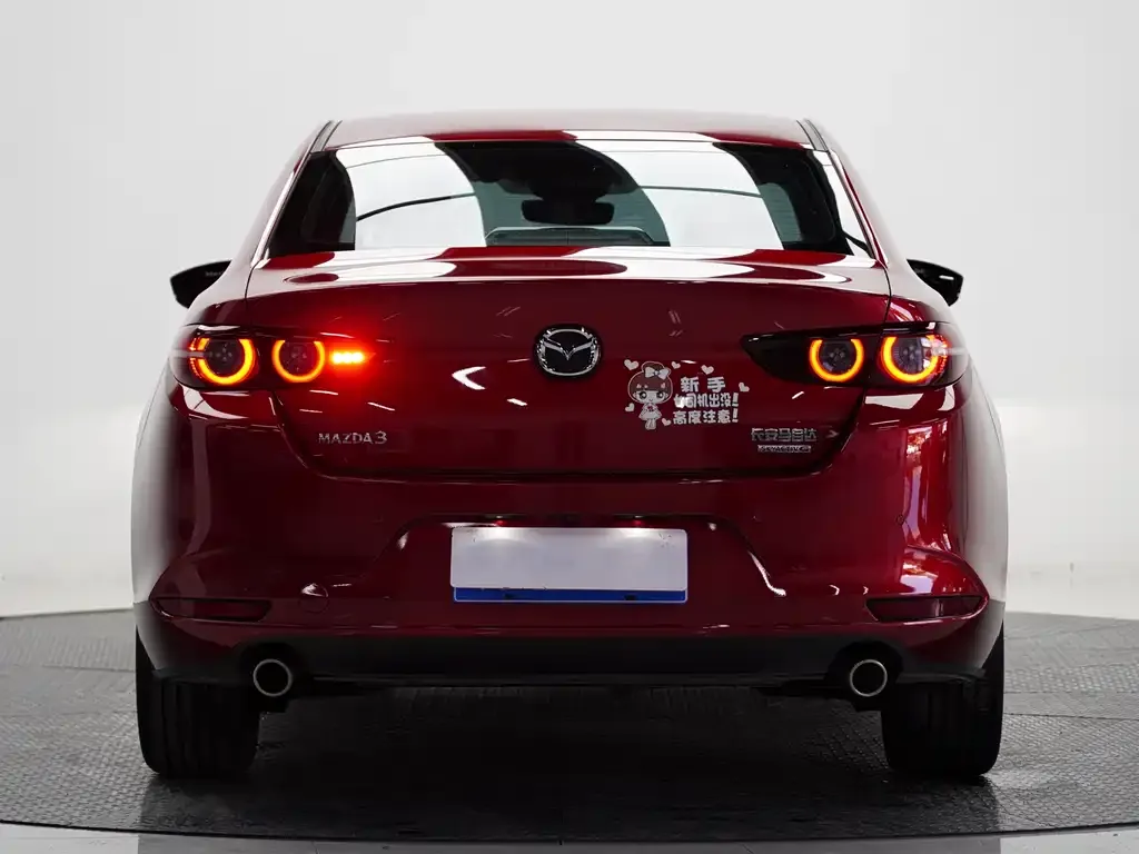 Mazda 3 Axela — фото 4