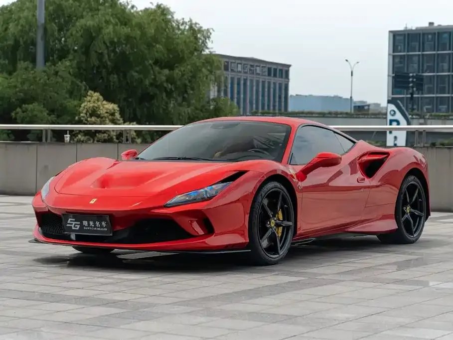 Ferrari F8 — фото 1