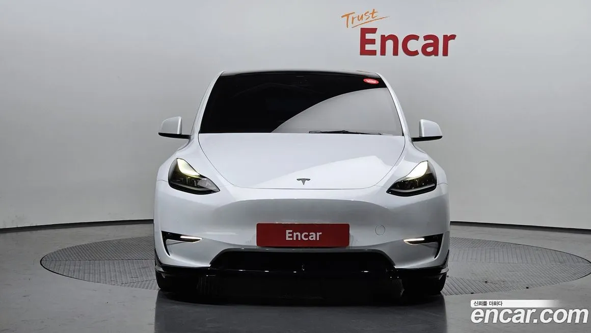 Tesla Model Y — фото 3