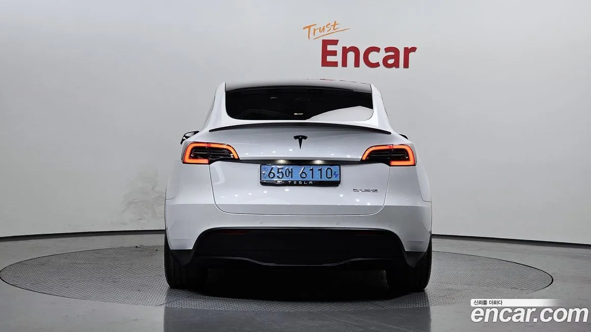 Tesla Model Y — фото 4