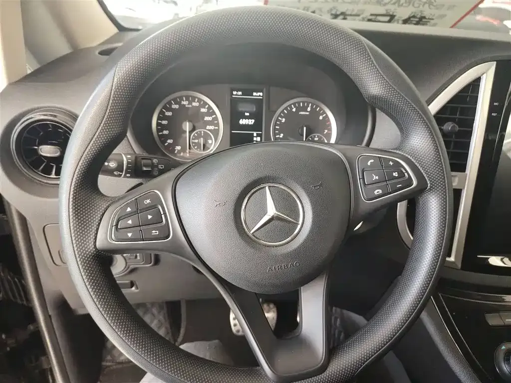 Mercedes-Benz Vito — фото 5