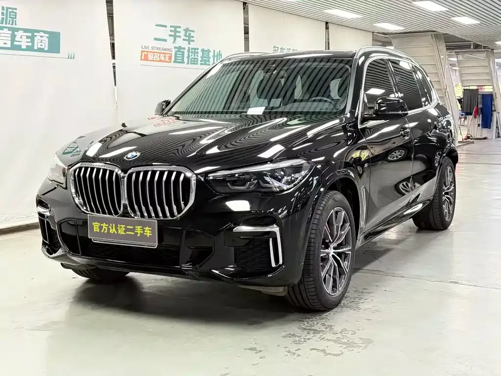 BMW X5 — фото 1