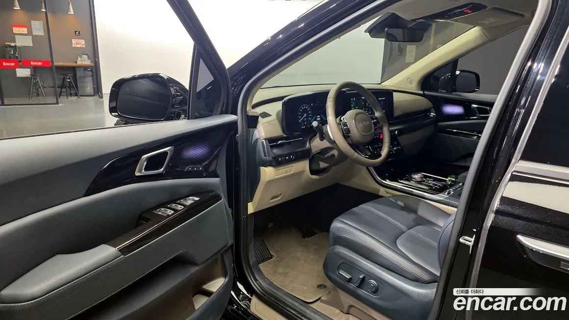 Kia Carnival — фото 10