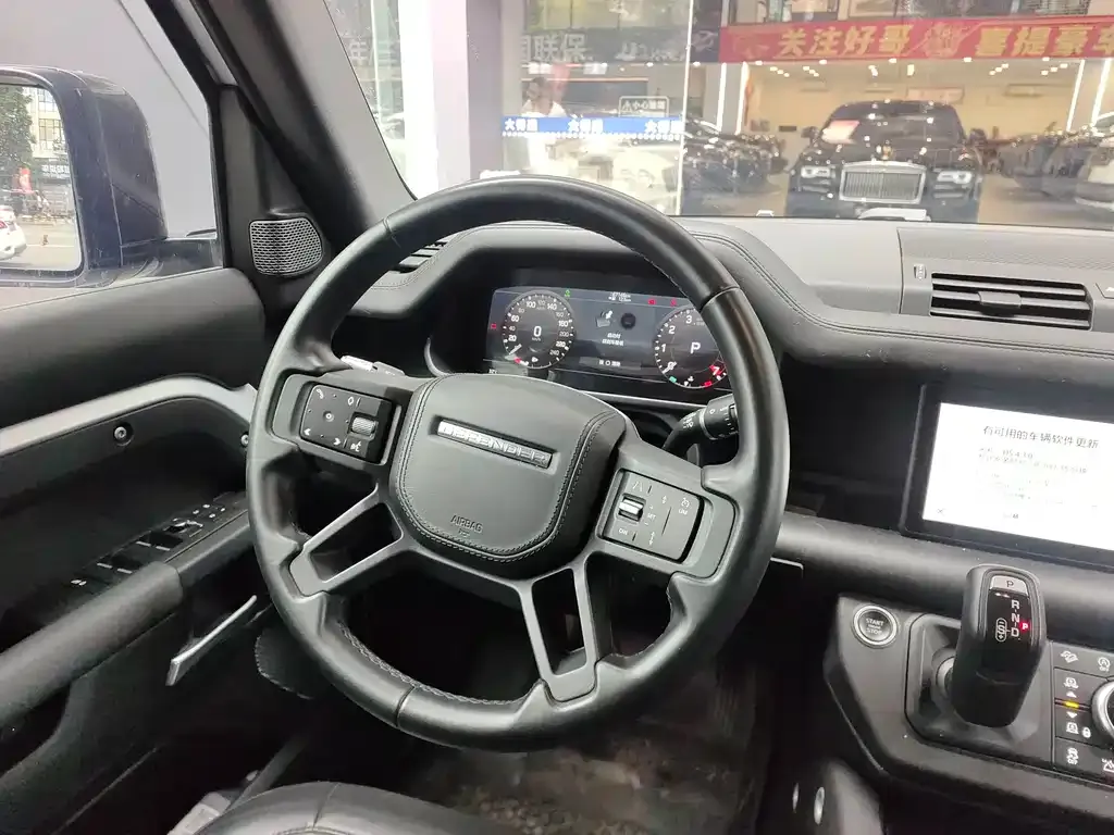 Land Rover Defender — фото 10