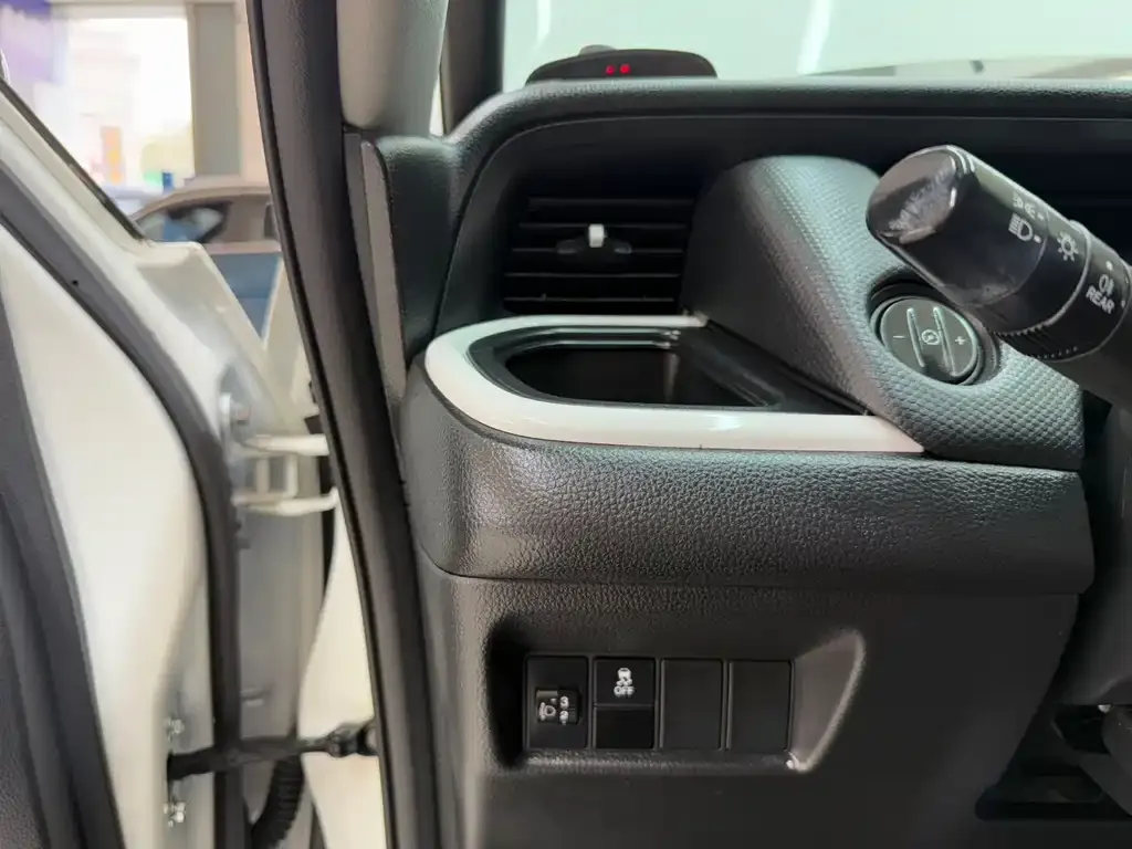 Honda Fit — фото 9