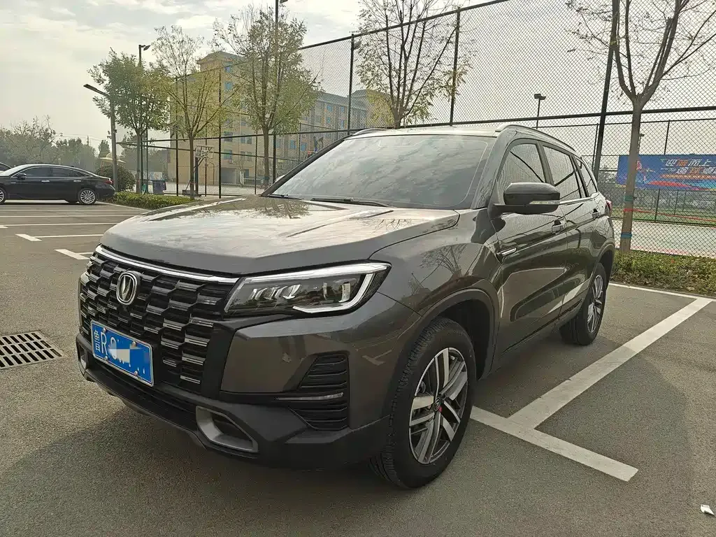 Changan CS75 — фото 1