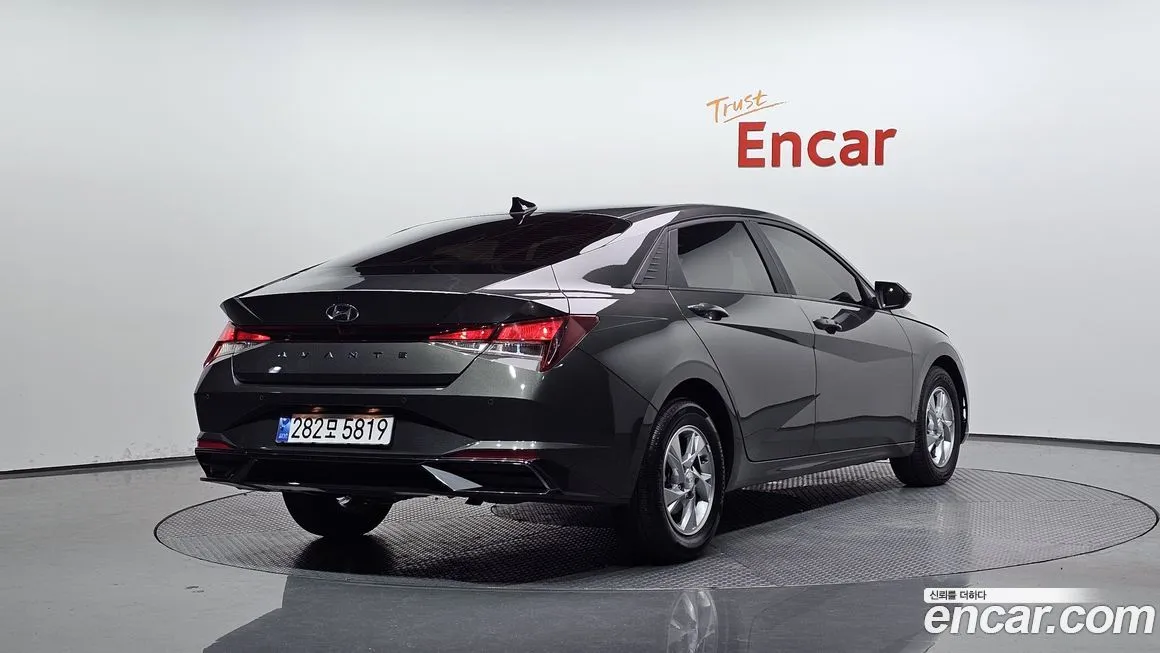 Hyundai AVANTE — фото 2