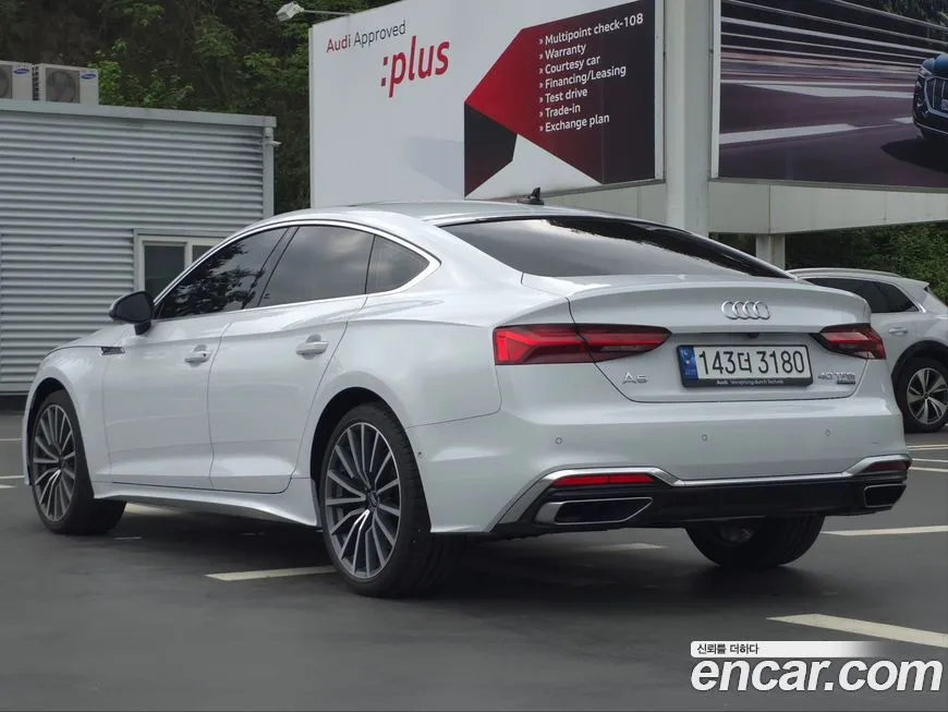 Audi A5 — фото 2