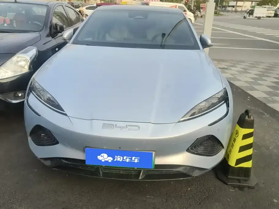 BYD Seal — фото 2