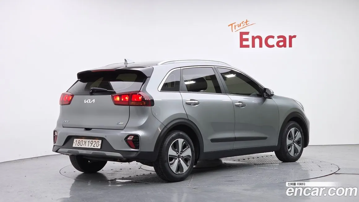 Kia Niro — фото 2