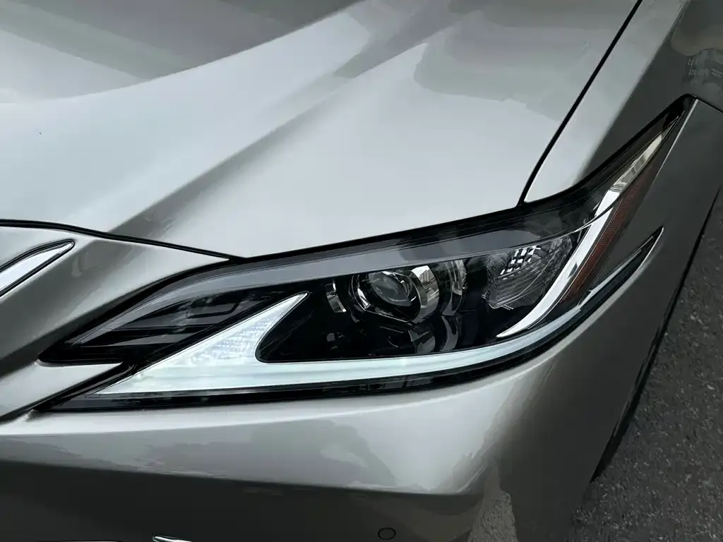 Lexus ES — фото 4