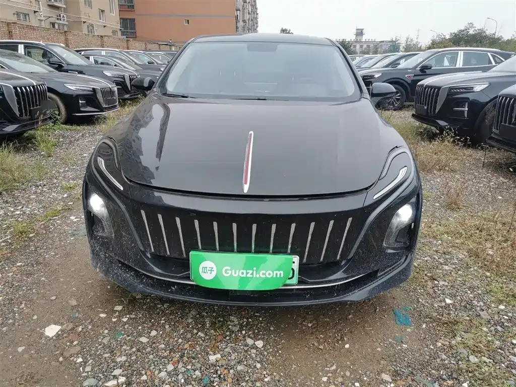 Hongqi E-QM5 — фото 3