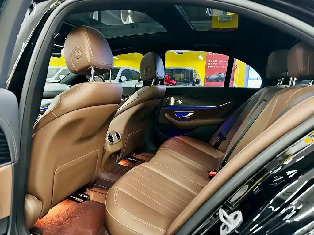 Mercedes-Benz E-Class (Import) — фото 5