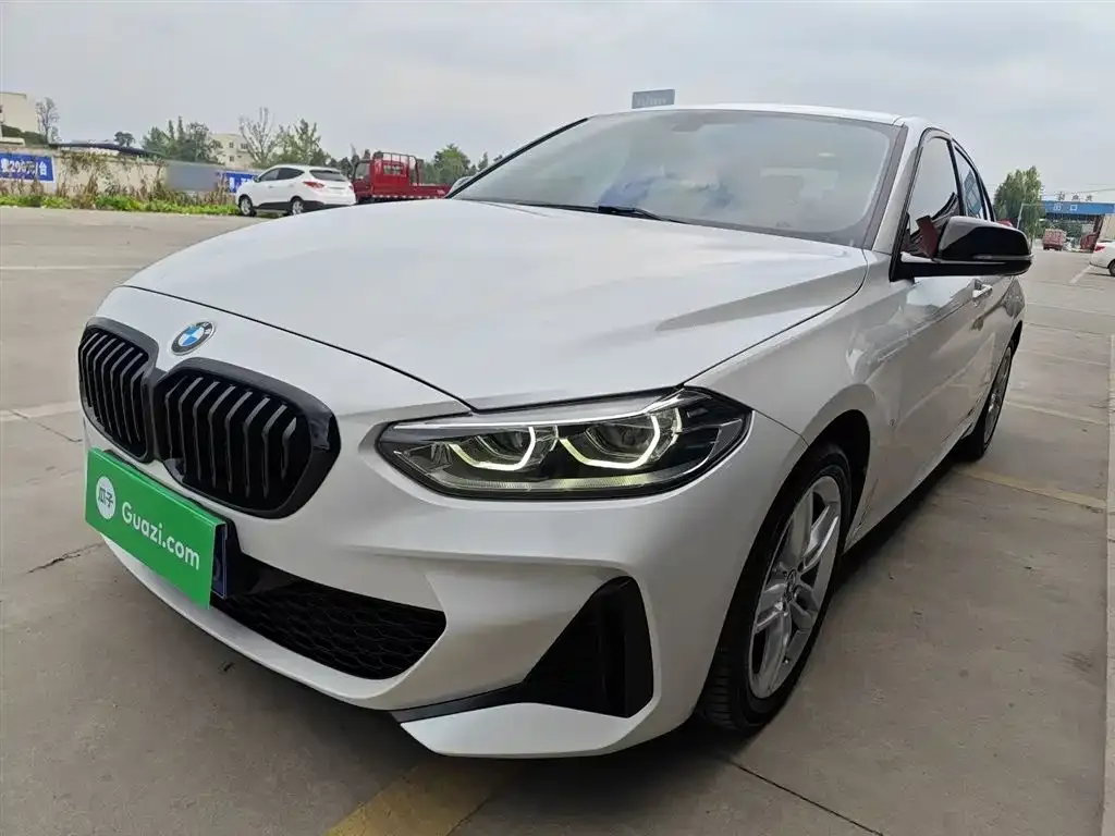 BMW 1 Series — фото 1