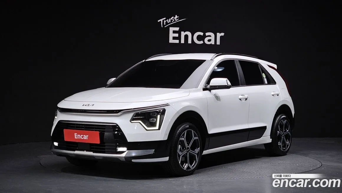 Kia Niro — фото 1