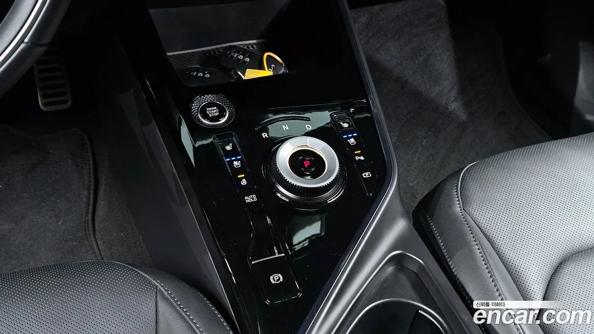Kia Niro — фото 9