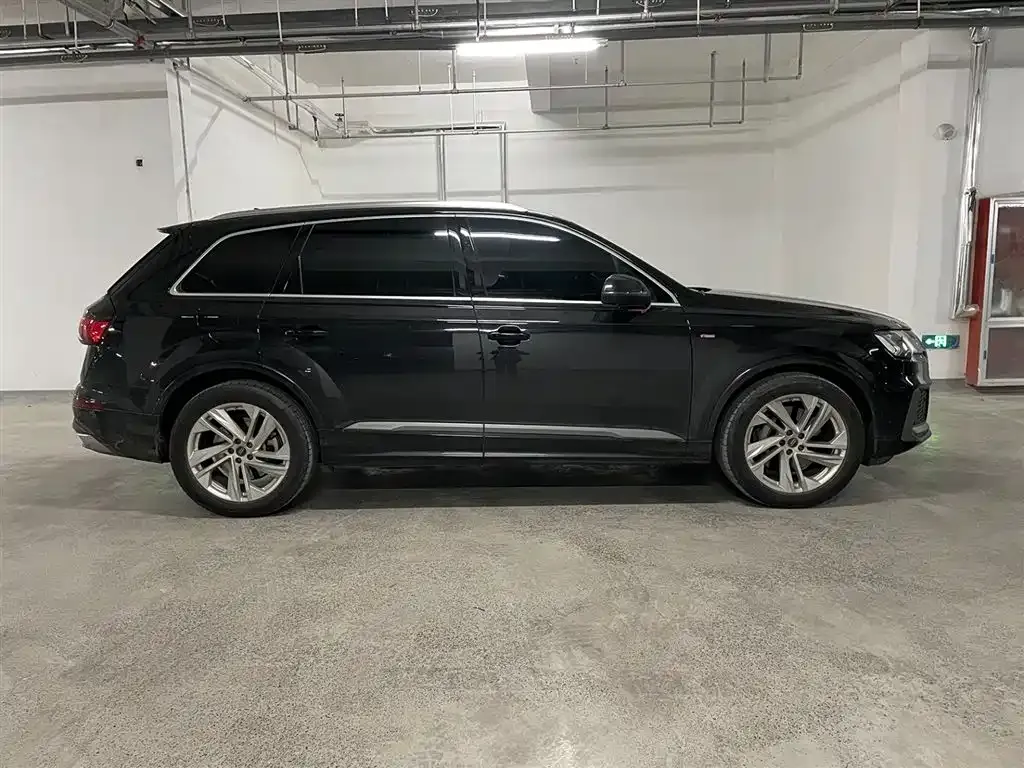 Audi Q7 — фото 3