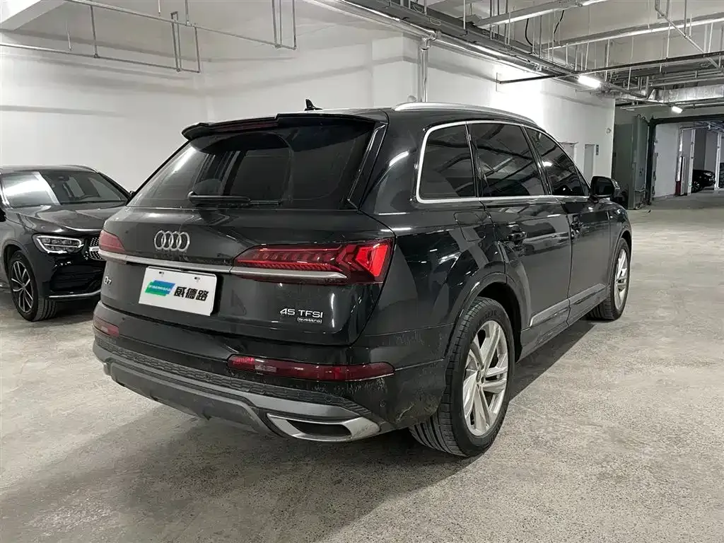 Audi Q7 — фото 4